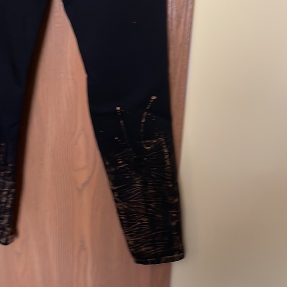 Stylish black jeans with copper color design paint pattern on legs - Picture 6 of 9